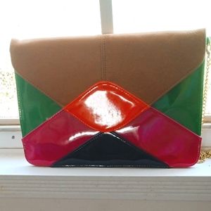Steve Madden FUN, VEGAN, COLORFUL patent leather Xbody w/goldtone chain strap!